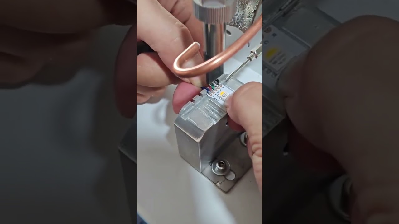 LED Strip 5 Core Soldering Semi Automatic Soldering Machine Working #factory #machine