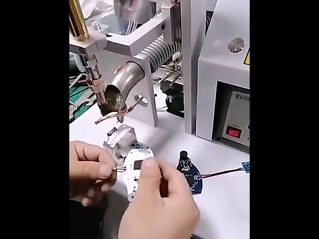 Automaattinen juotosjärjestelmä